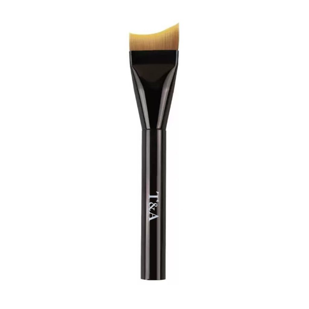 t-and-a-makeup-brush