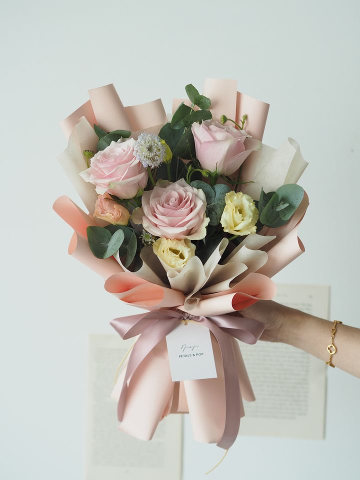 [new] Avalanche roses 3 stalks with canation - RM109.