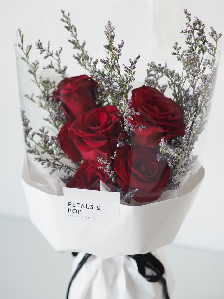 5 stalks red roses - RM129.