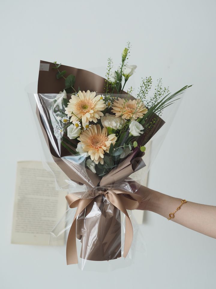 [new]x 3 stalks gerbera with foliage - RM128