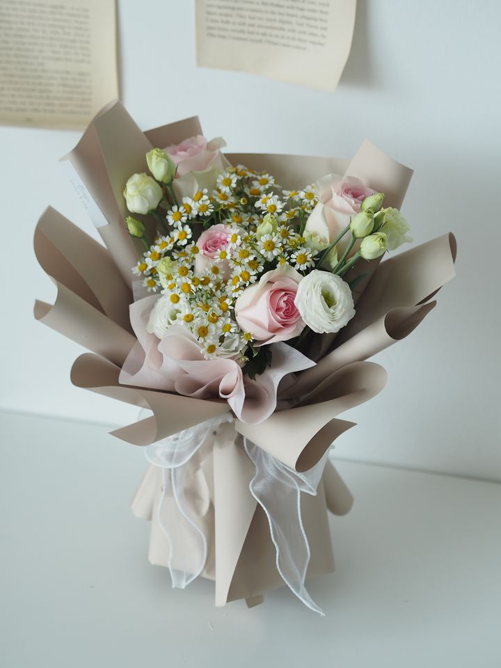 [new] Roses with eustoma match with matricaria - RM148.