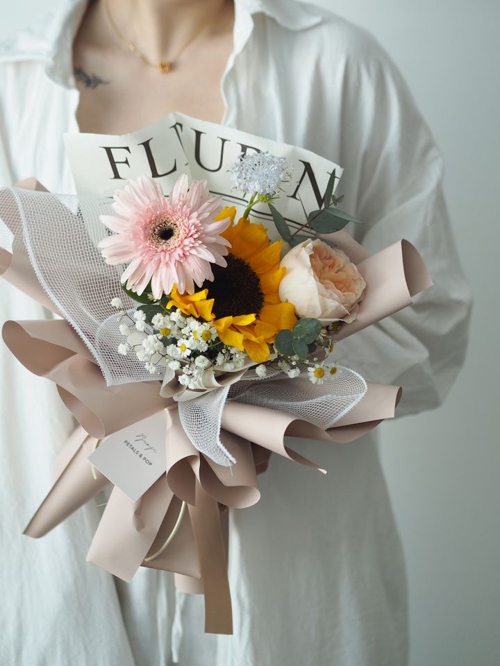 [1new] Single sunflower with rose and gerbera - RM119