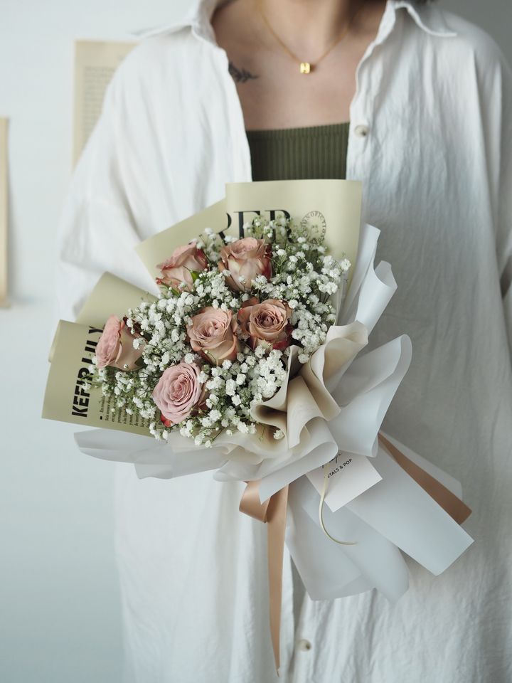 [1new] 6 stalks cappuccino roses with baby breath - RM158