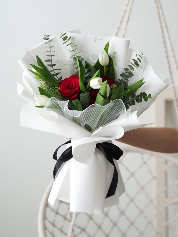 Roses with Tulip bouqet - RM198 (3)