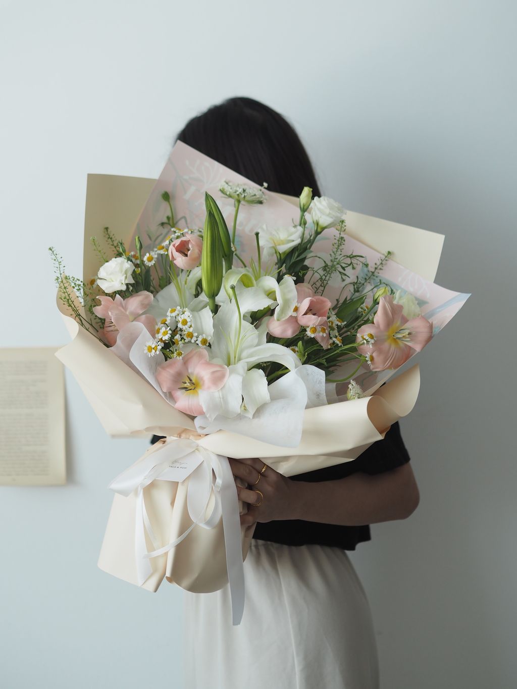 [$new]  5 stalks thijs booths tulip with white eustoma and white lilies - RM258