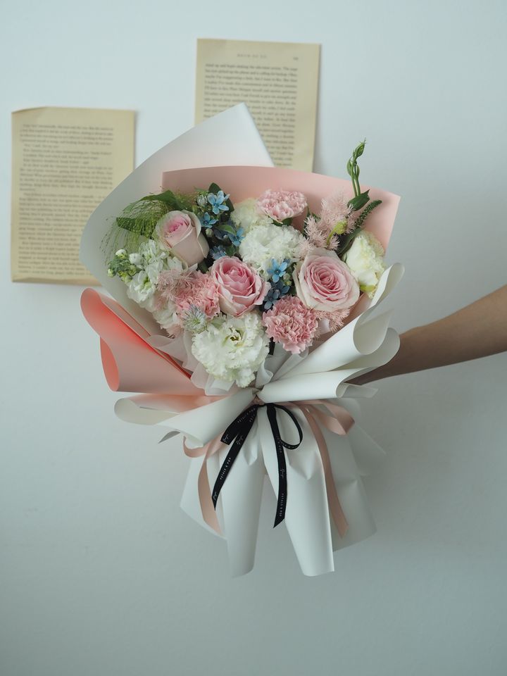 [24new] Pink and white arrangement bouquet - RM168