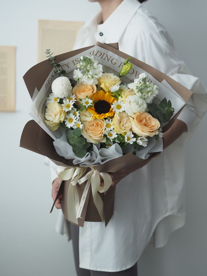 [24new] Sunflower with roses and mx flowers bouquet - RM198