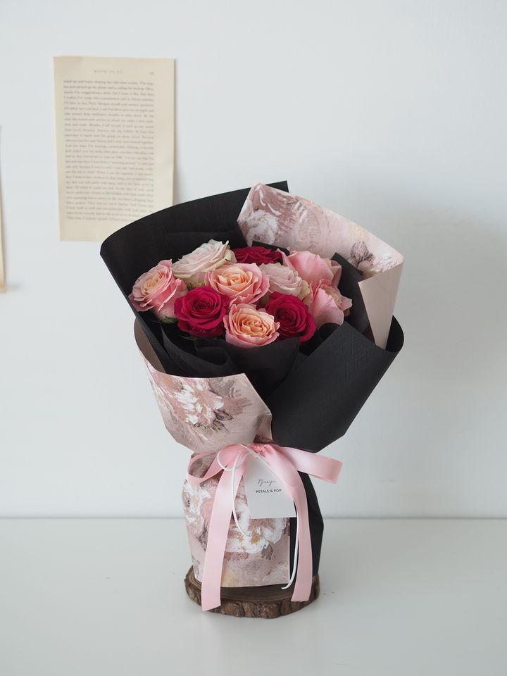 [snew] Floyd roses mix with roses bouquet - RM228