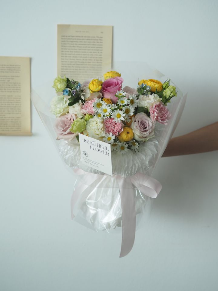 [$new] mix bouquet with special wrapping - RM258.