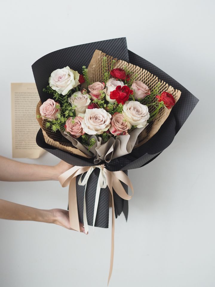 [new]  Cappuccino roses with manta and foliage - RM258