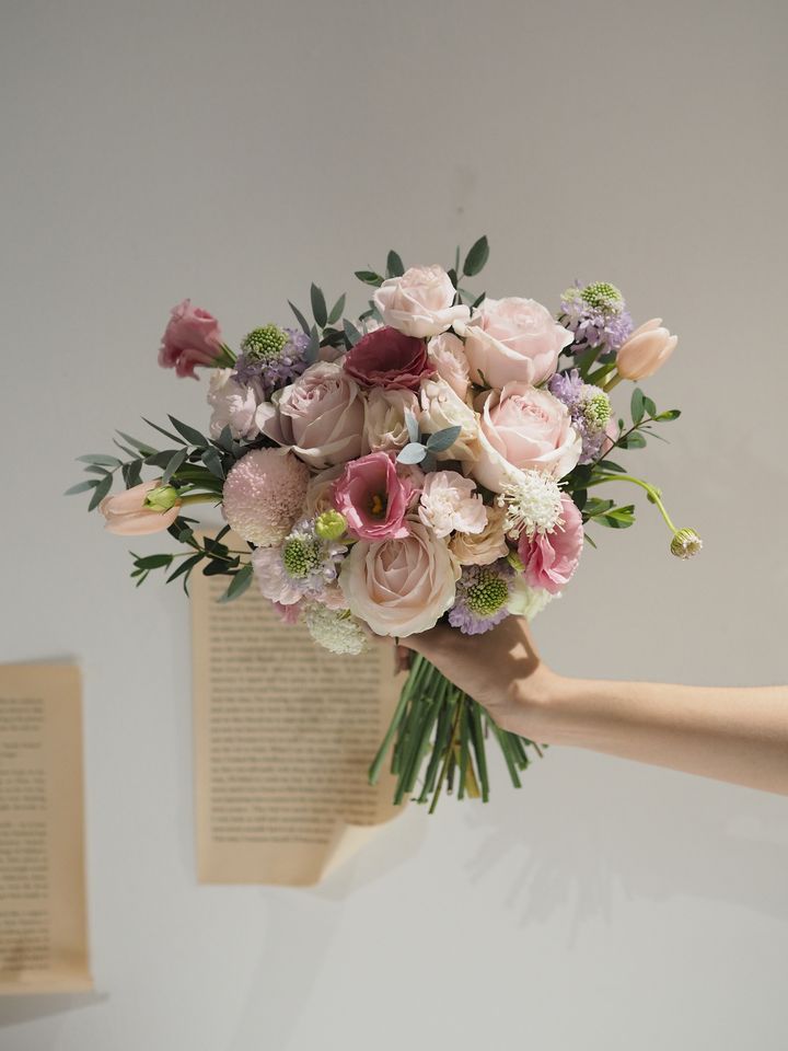 [new] pinks, whites, lilacs hand bouquet arrangement - RM289