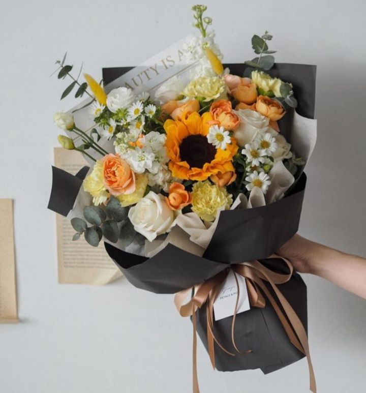 Sunflower with roses and mx flowers bouquet - RM198