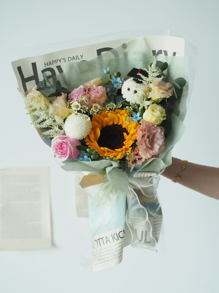 [new] Sunflower with pink eustoma and matricaria and astilbe - RM228