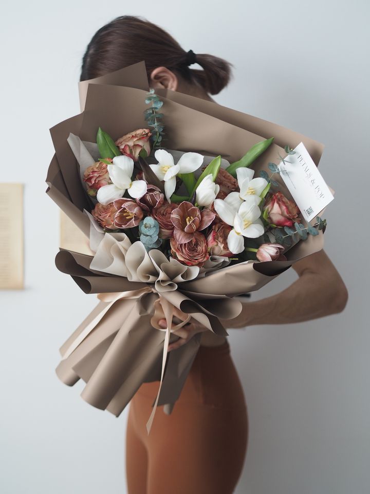 [24new] Cappuccino with tulip bouquet - RM298