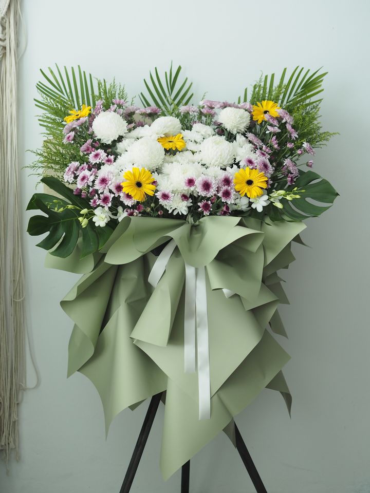 Graceful Embrace - RM298 (2)
