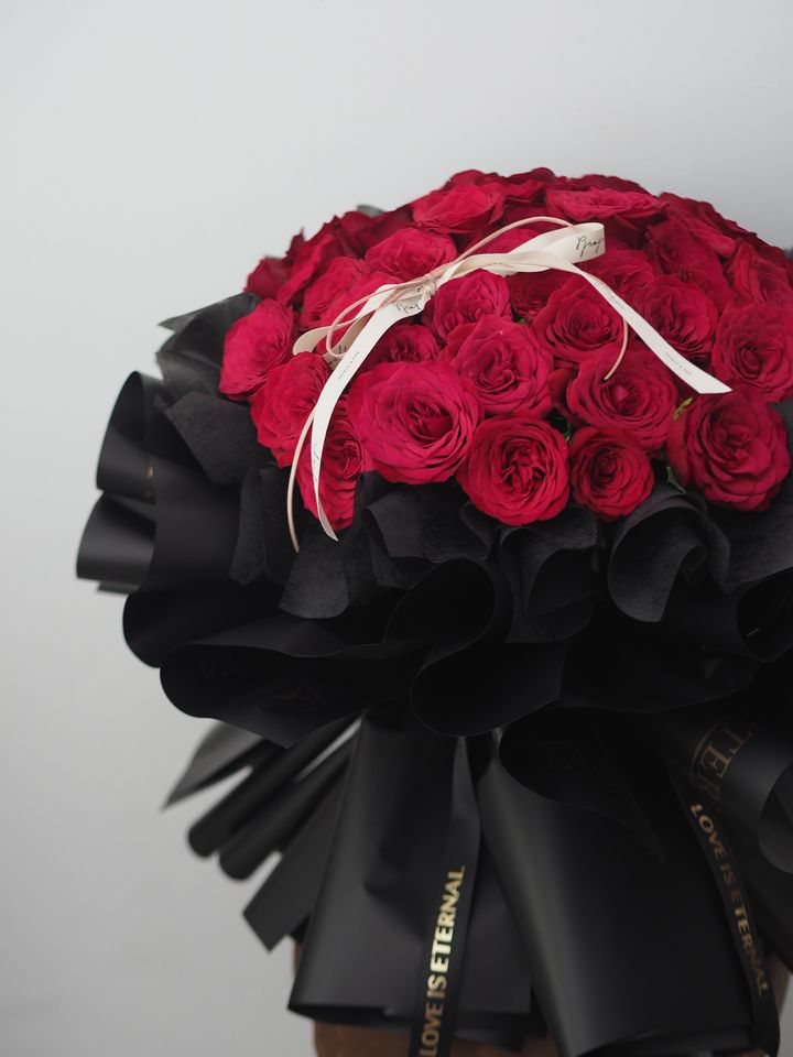 [24new] 52 stalks premium red roses bouquet - RM488 (2)