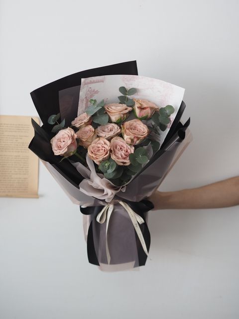 [24new] Cappuccino roses with eucalyptus black wrapping - rm198