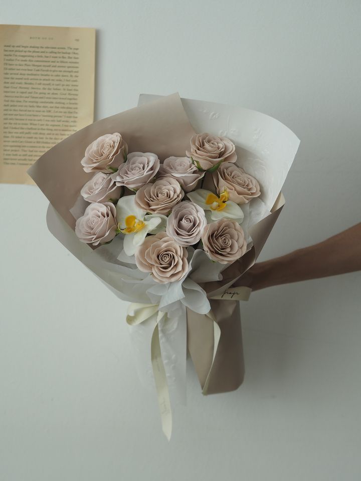 [24new]  11 stalks ultra premium soap roses bouquet design - RM189