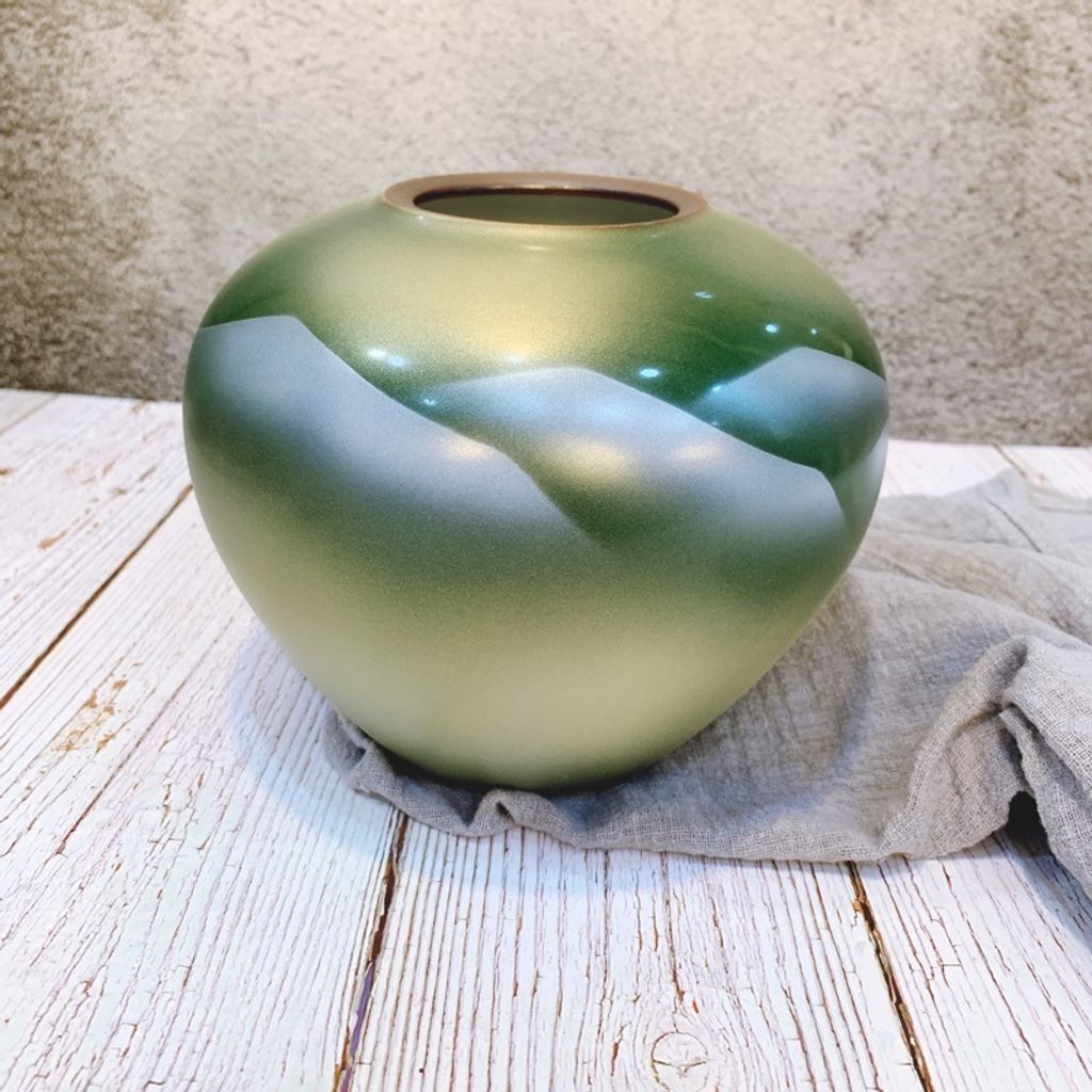 日本九谷燒手工山水畫花瓶 花器 花皿 僑俐瓷器 日本九谷燒手工山水畫花瓶 花器 花皿 僑俐瓷器