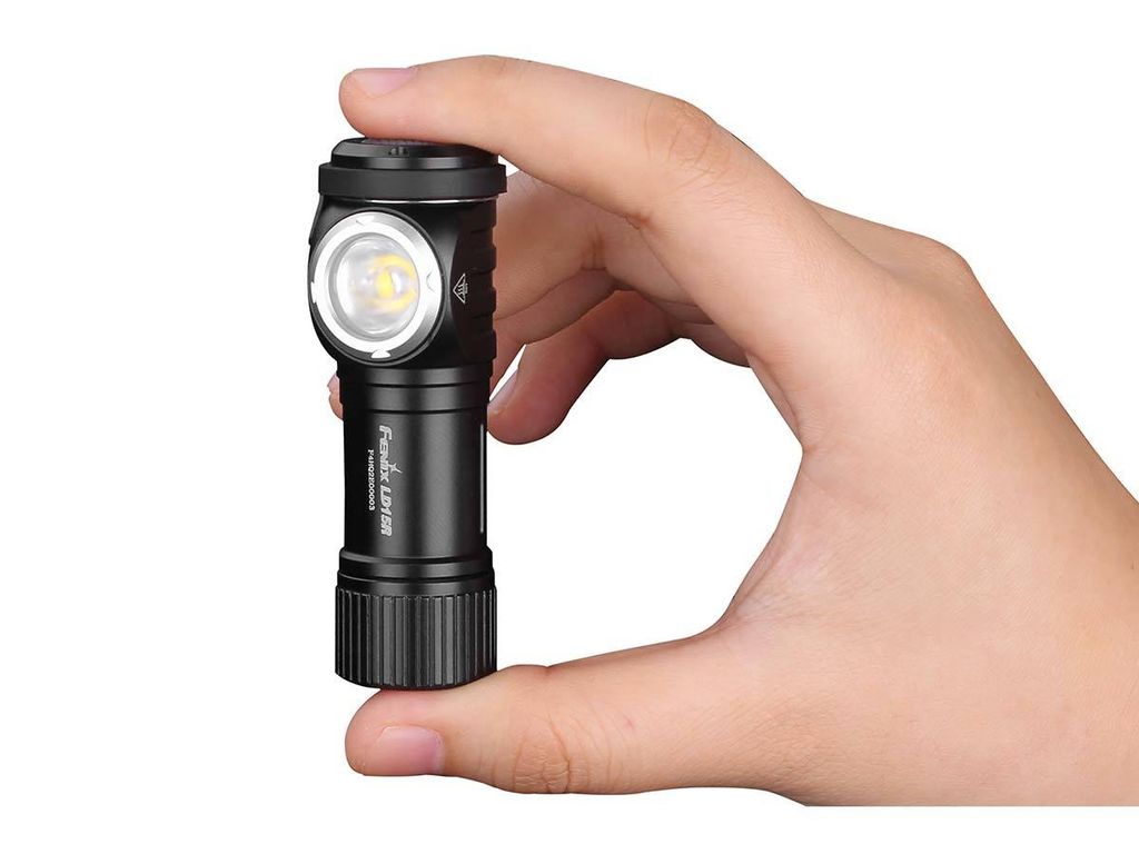 Fenix-LD15R-flashlight-size.jpg