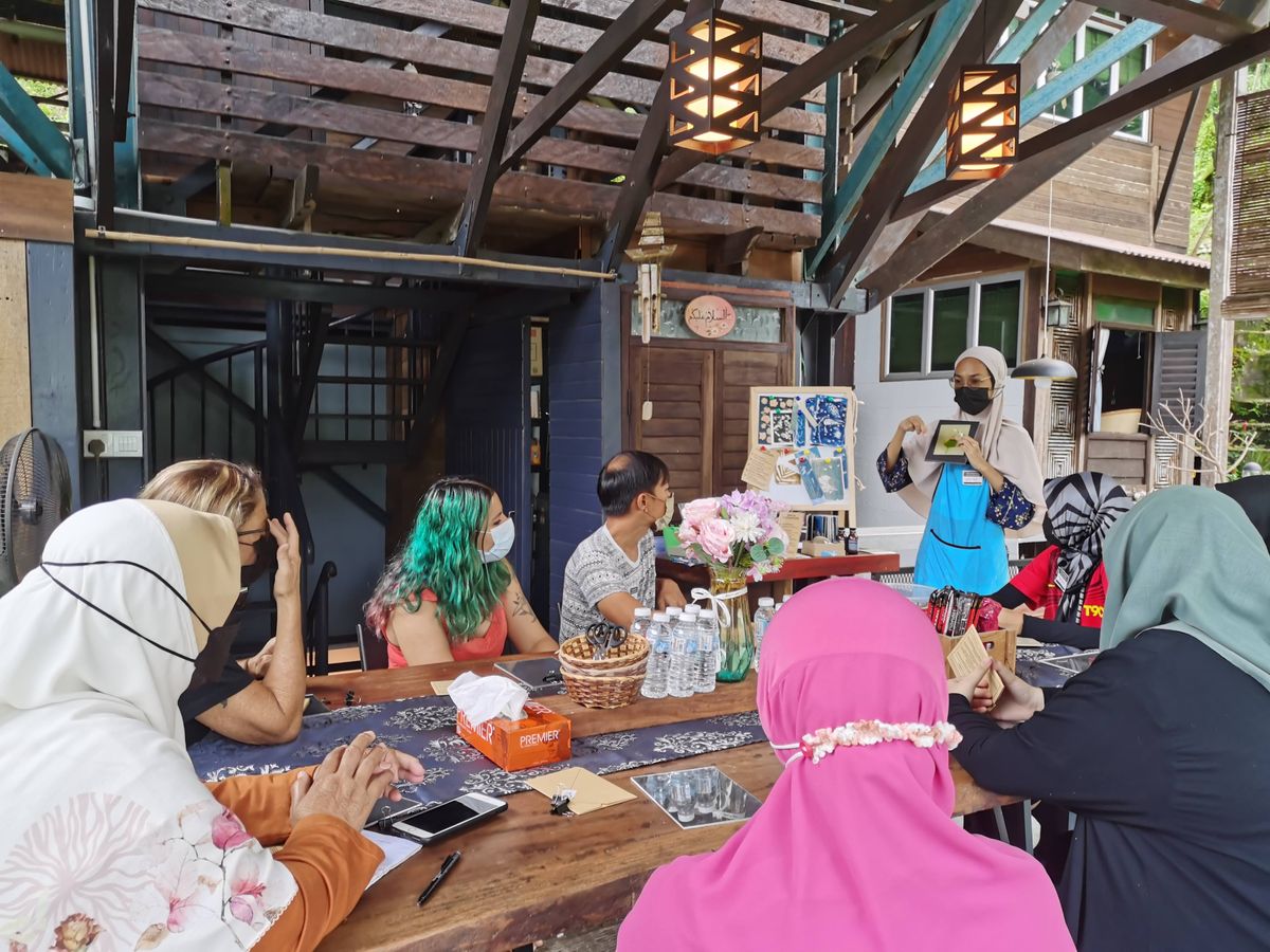 Our First On-Site Cyanotype Workshop in 2021!