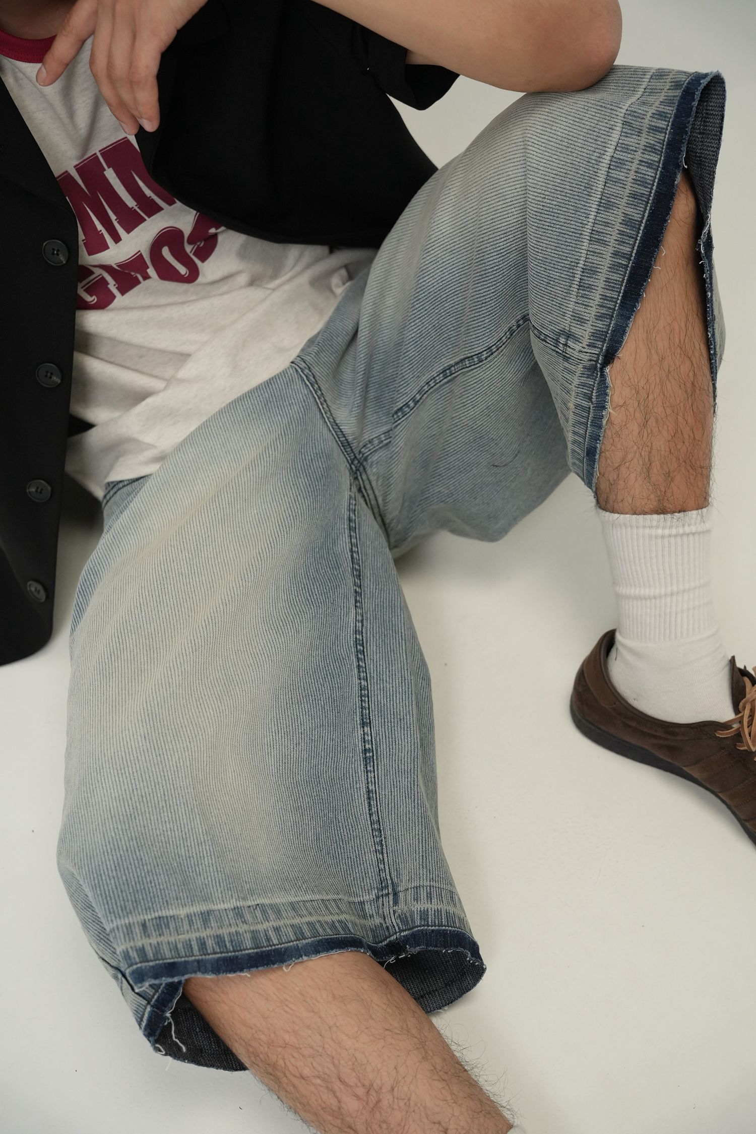 LUCKY ELEVEN | Hot summer, Short Pants