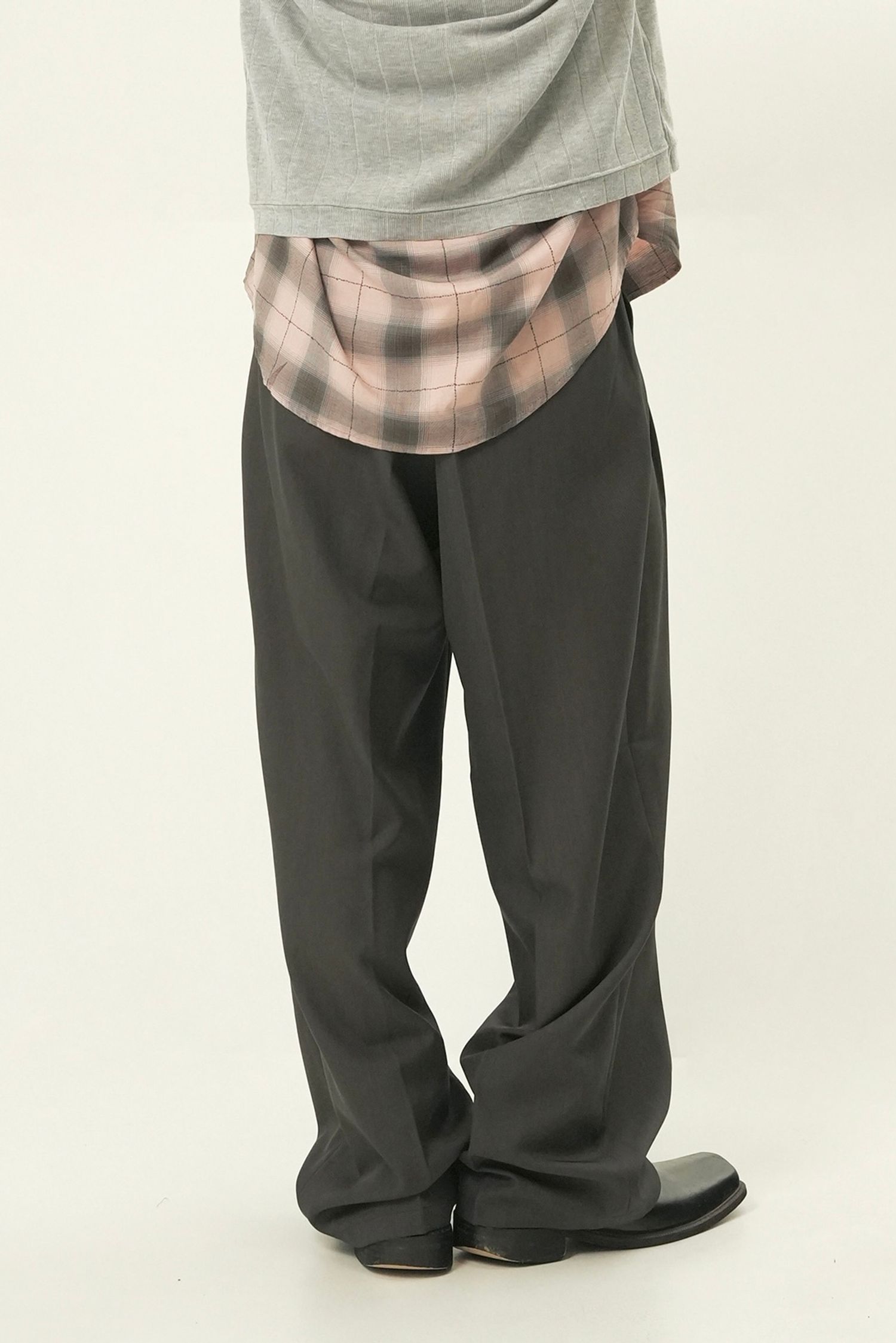 LUCKY ELEVEN | NEW SLACKS