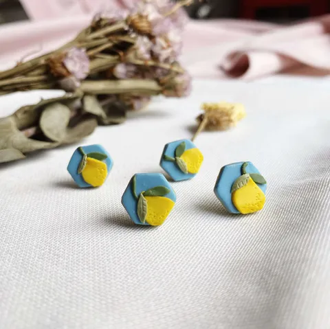 049-5 Lemon Tree Hexagon Studs.jpg