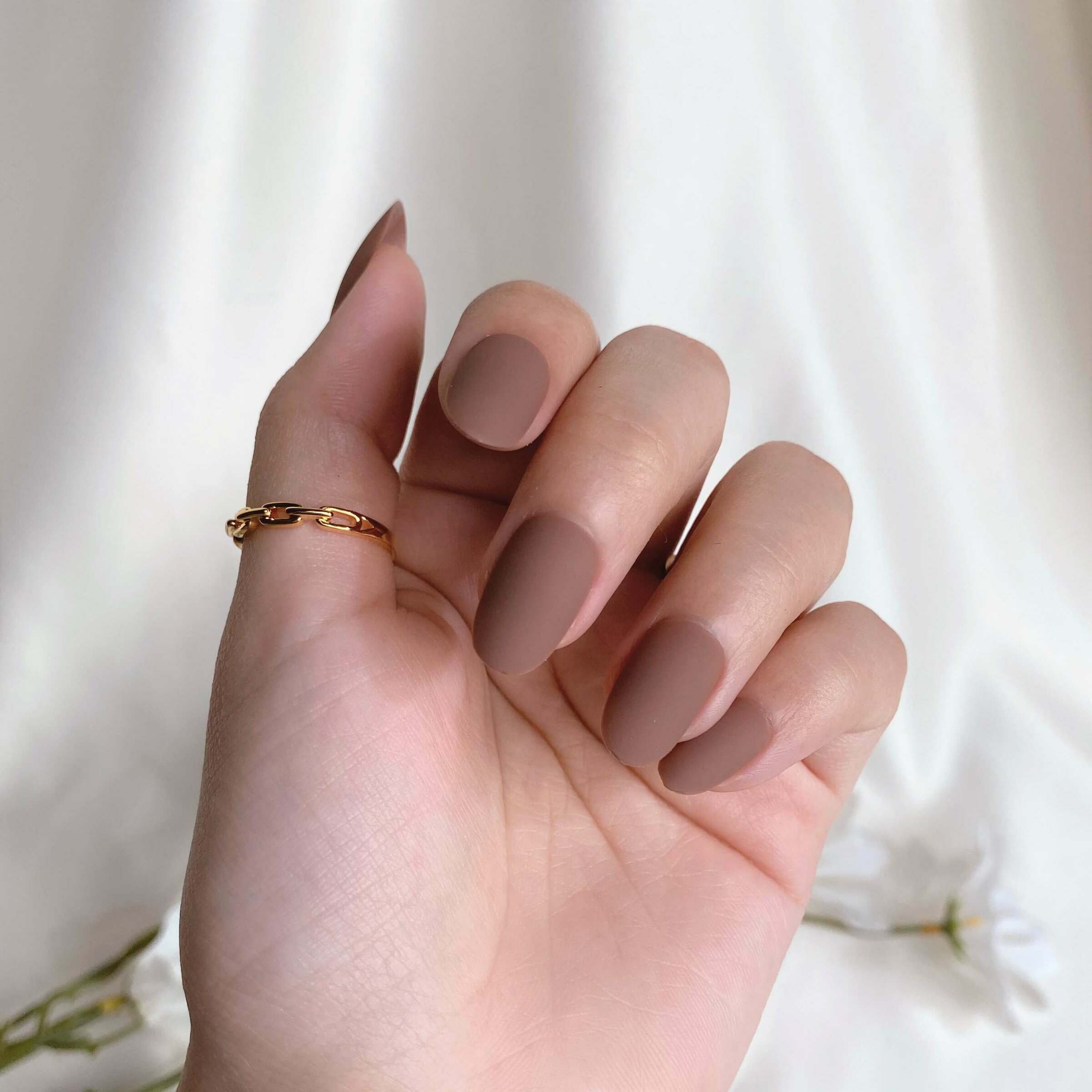C-001 Stuck With You - Coffee Solid Color Press-on Manicure hand.jpg