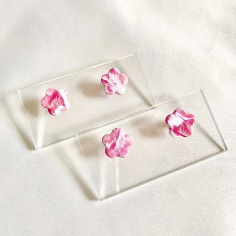 073-17 Primadonna Girl Floral Studs.jpg