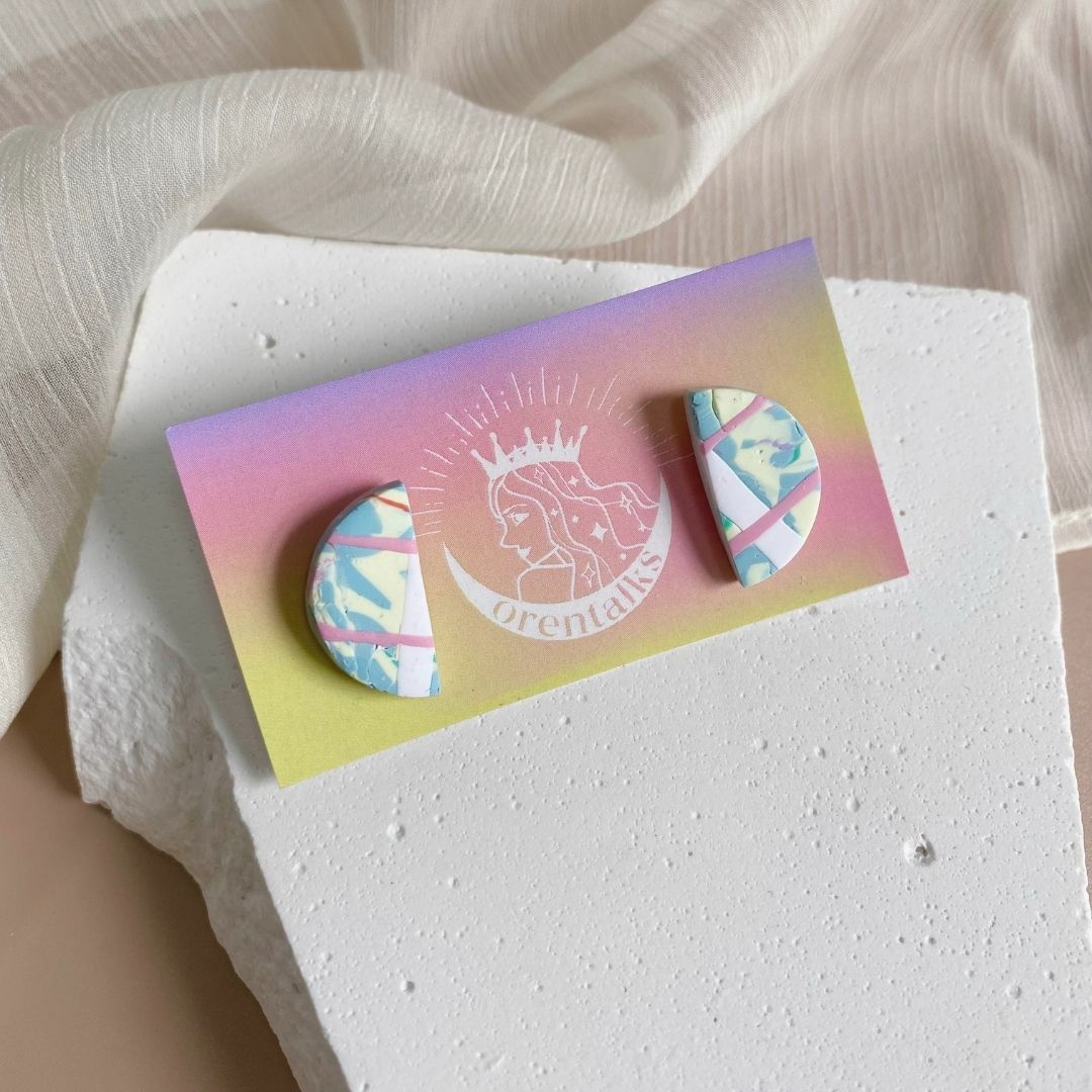 078-10 Paddle Pop Half Moon Studs.jpg