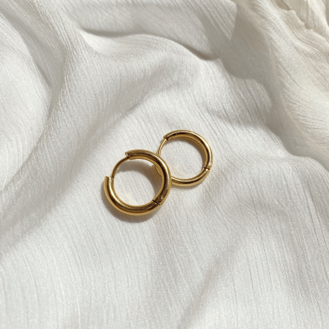 074-28 Mia Basic Gold Hoop Earrings 12mm 2