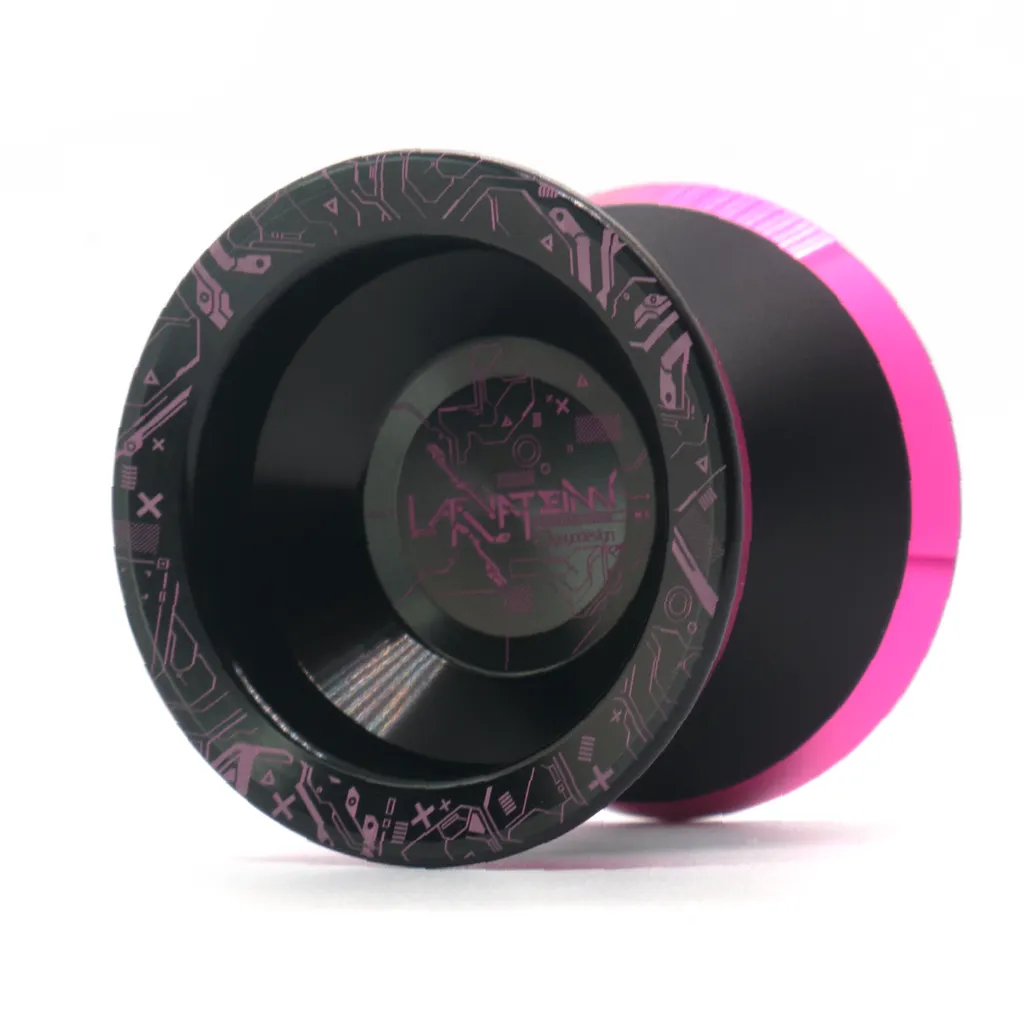 c3yoyodesign_laevateinn_black_pink