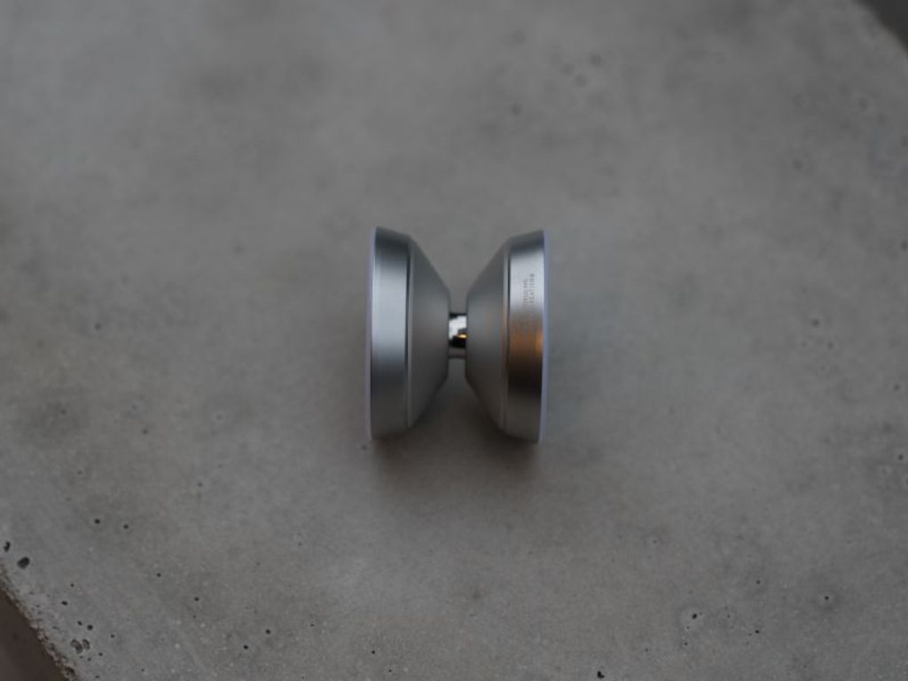 Toru 0.999|Yoyorecreation YYR|三材質蝶翼型溜溜球 – 小宇宙 Toru 0.999|Yoyorecreation YYR|三材質蝶翼型溜溜球 – 小宇宙