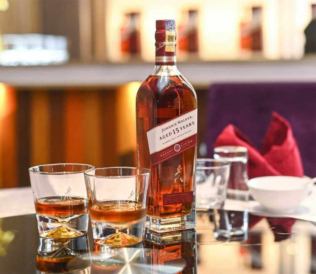 Johnnie-Walker-Aged-15-Years-Sherry-Finish-Whisky-1024x889.jpg