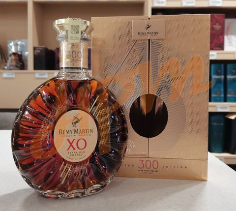 remy martin xo 300 years with watermark