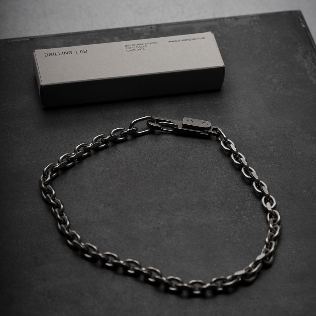 Anonymous_chain necklace_silver_5_1500.jpg