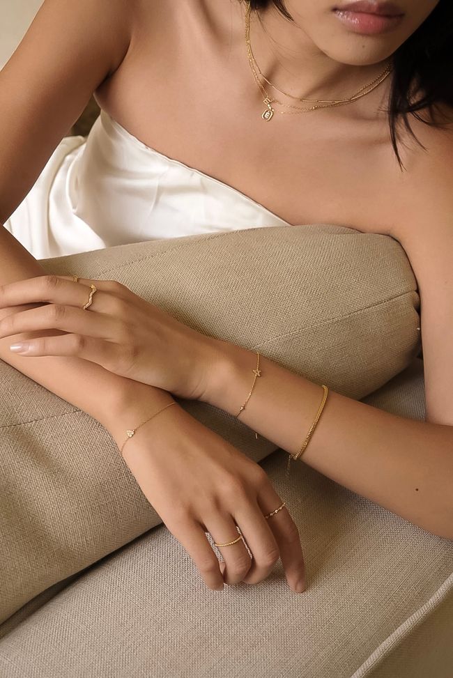 GLOWEE | Featured Collections - Bracelets