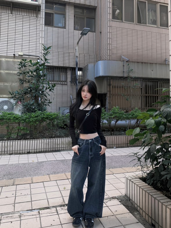 64A102F1-D6A5-4028-93BA-9818D109E570