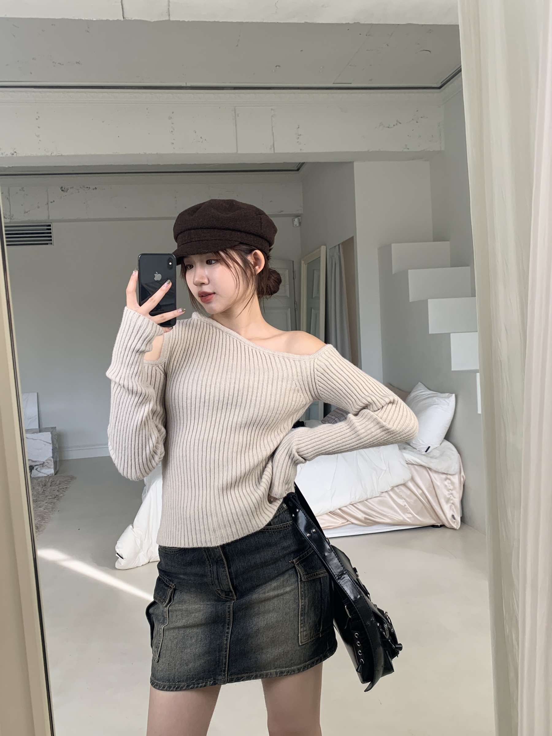 F2D6E2DF-3C1E-4CB4-B570-B197F1041C19