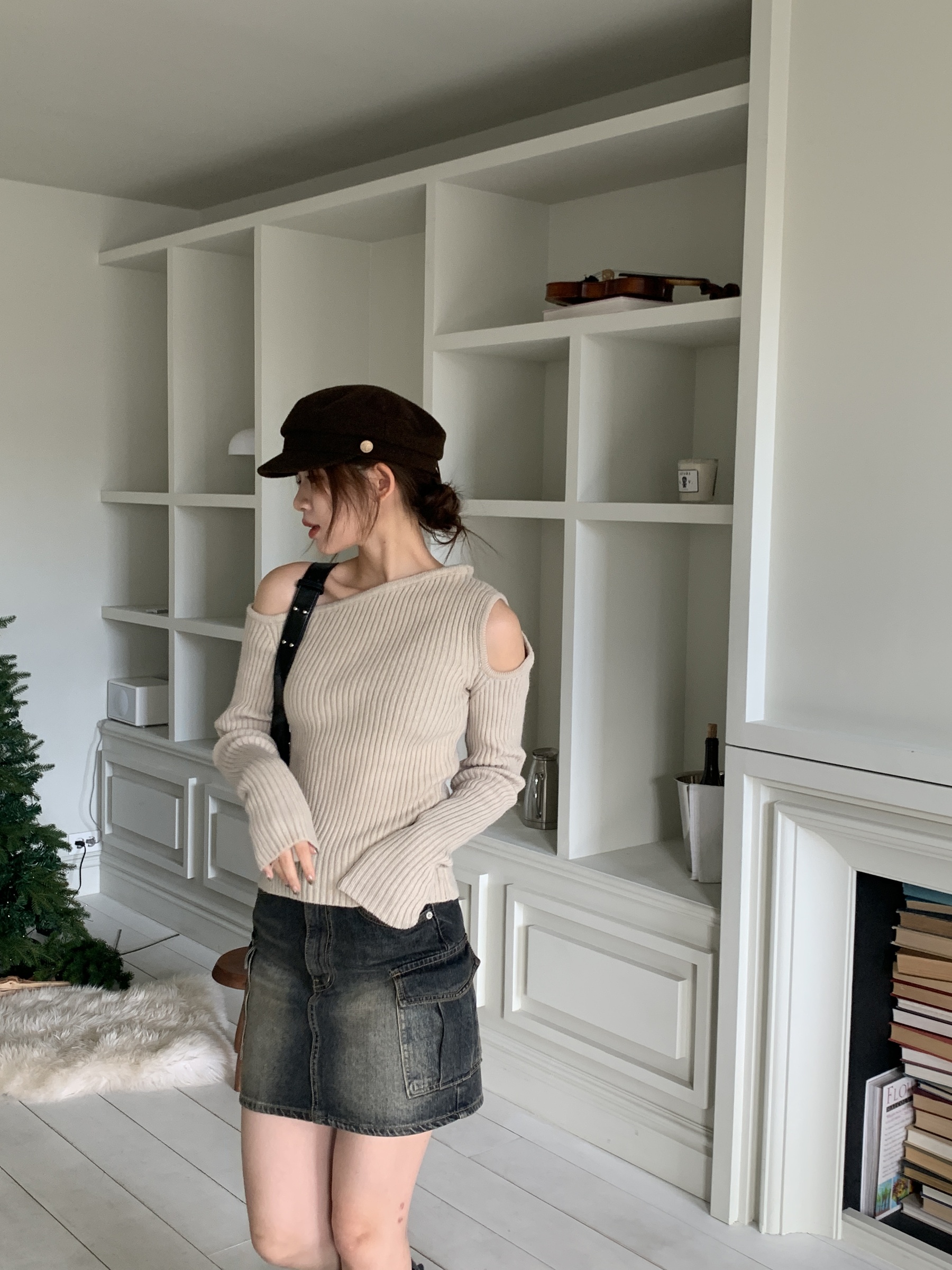 5811FD20-6E7B-4854-B919-DCA2A5C283DE