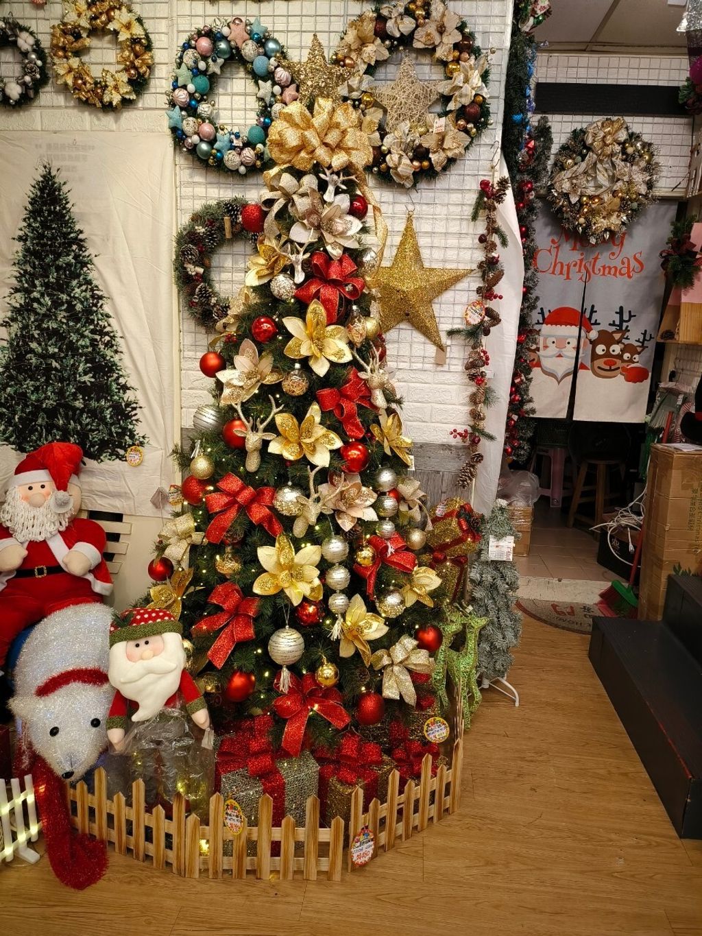 LINE_ALBUM_2023 聖誕門市 現場陳列_231118_7