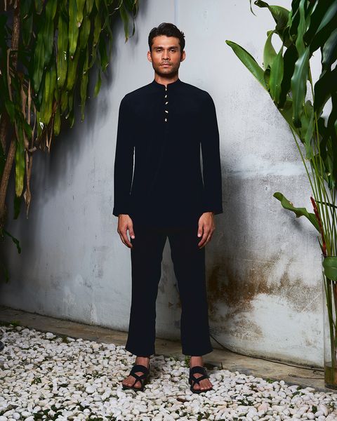 Raya 2021 black.jpg