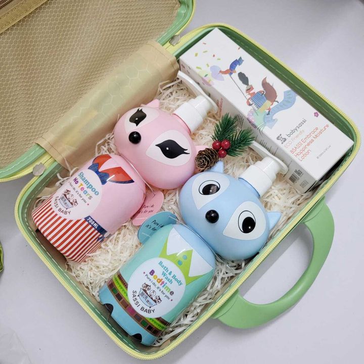 Xmas Mini Luggage Gift Set