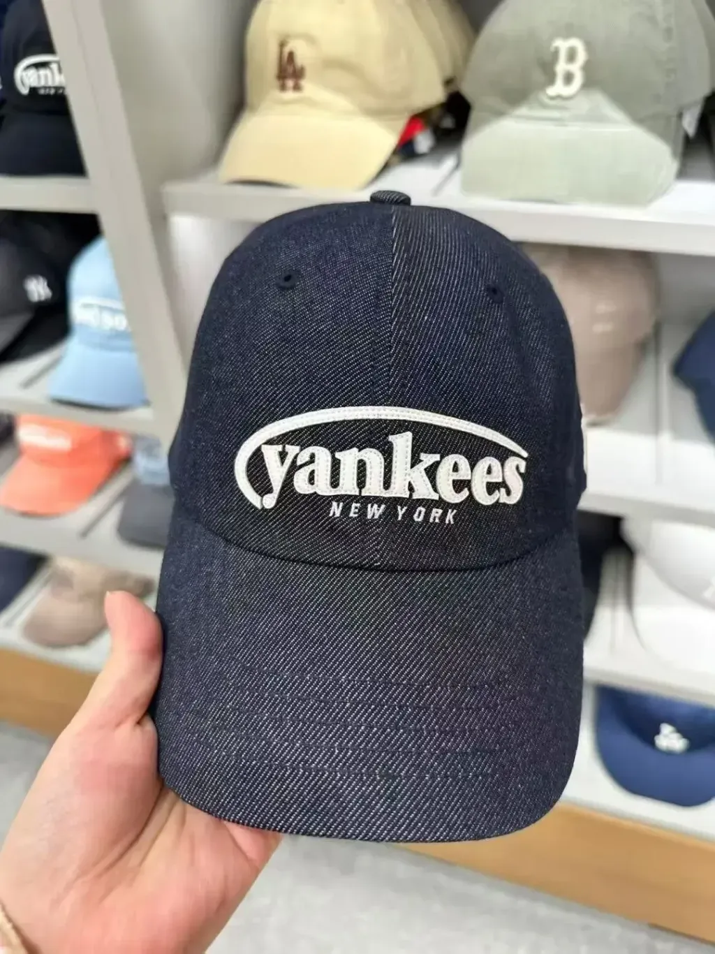 JuzBeauty_JuzBeautyMalaysia_JuzPretty_Authentic_Kbeauty_Malaysia_Skin_Care_Cosmetics_K-Beauty_Health_Care_korean_streetwear_US_Luxury_MLB Vintage Denim Curve Logo Unstructured Ball Cap 3ACPV196N 帽8