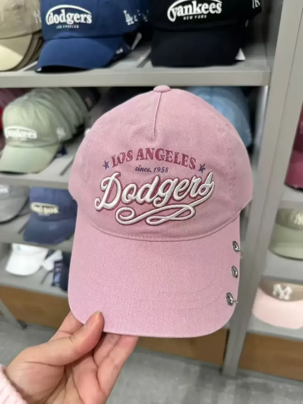 JuzBeauty_JuzBeautyMalaysia_JuzPretty_Authentic_Kbeauty_Malaysia_Skin_Care_Cosmetics_K-Beauty_Health_Care_korean_streetwear_US_Luxury_MLB Vintage Culsive Jewelry Unstructured Ball Cap 3ACPV206N 帽12