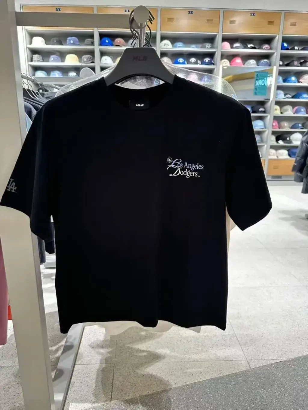 JuzBeauty_JuzBeautyMalaysia_JuzPretty_Authentic_Kbeauty_Malaysia_Skin_Care_Cosmetics_K-Beauty_Health_Care_korean_streetwear_US_Luxury_MLB Sheriff Lettering Semi-Overfit Short Sleeve T-Shirt Tee 3ATSB8263 上衣6