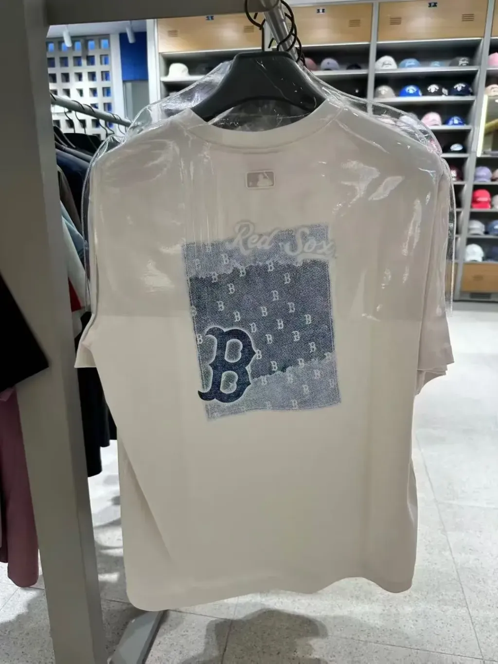 JuzBeauty_JuzBeautyMalaysia_JuzPretty_Authentic_Kbeauty_Malaysia_Skin_Care_Cosmetics_K-Beauty_Health_Care_korean_streetwear_US_Luxury_MLB Vintage Denim-Like Monotiv Overfit Short Sleeve T-Shirt Tee 3ATSM0763 上衣5