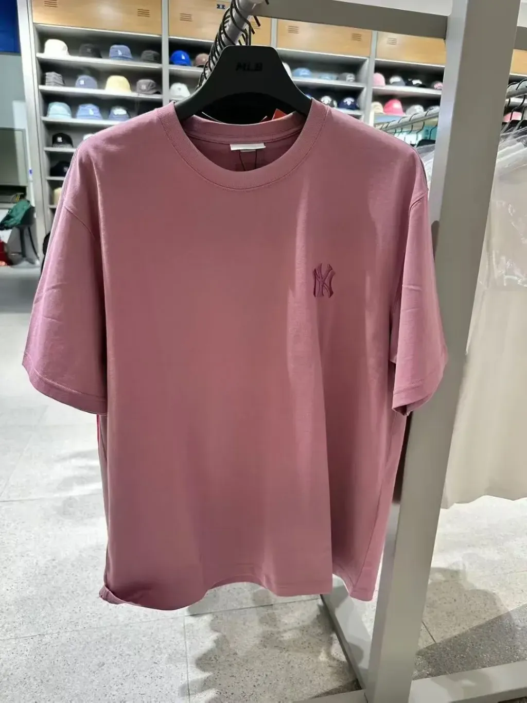 JuzBeauty_JuzBeautyMalaysia_JuzPretty_Authentic_Kbeauty_Malaysia_Skin_Care_Cosmetics_K-Beauty_Health_Care_korean_streetwear_US_Luxury_MLB Vintage Denim-Like Monotiv Overfit Short Sleeve T-Shirt Tee 3ATSM0763 上衣4