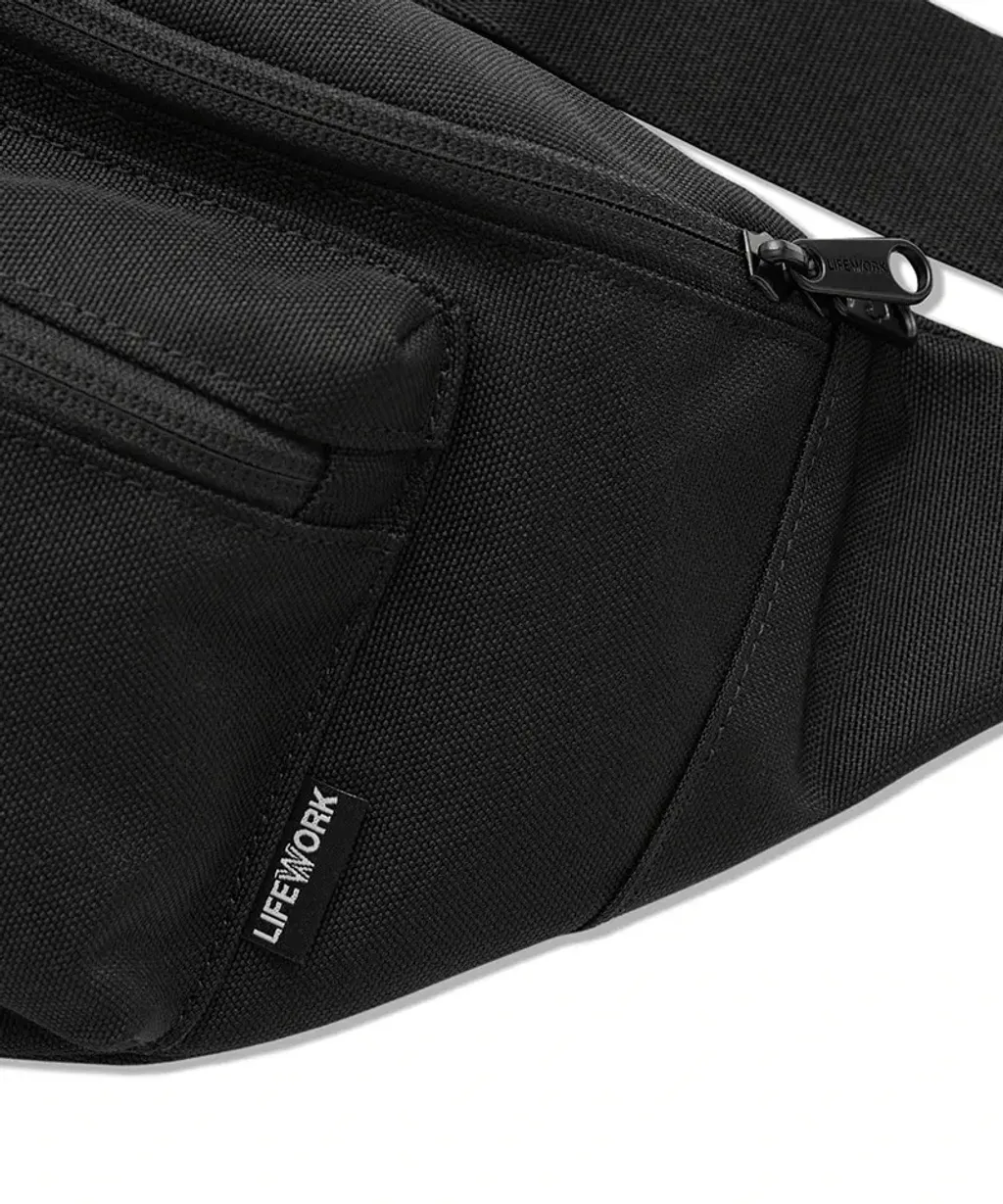 JuzBeauty_JuzBeautyMalaysia_JuzPretty_Authentic_Kbeauty_Malaysia_Skin_Care_Cosmetics_K-Beauty_Health_Care_korean_streetwear_US_Luxury_LIFEWORK New Square Wappen Hip Sack LW265BG940 胸包14